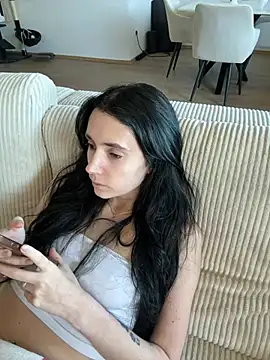 Lena Lang online show from April 23, 2026, 12:29 pm