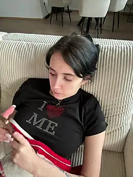 Lena Lang online show from March 16, 2026, 2:43 pm