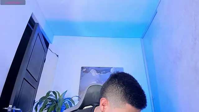 Snapshot of Yeiko_Romero_ chatting on January 18, 2026, 11:08 pm Yeiko Romero online show from January 18, 2026, 11:08 pm