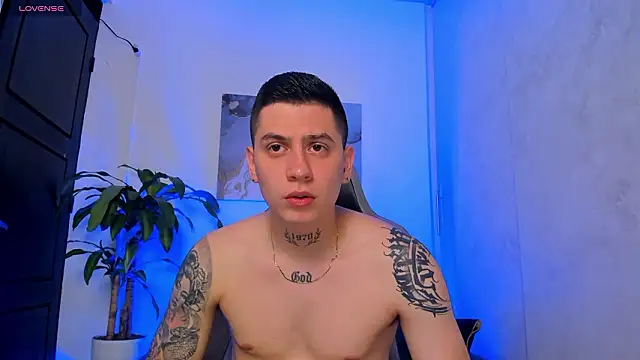 Snapshot of Yeiko_Romero_ chatting on February 6, 2026, 9:11 pm Yeiko Romero online show from February 6, 2026, 9:11 pm