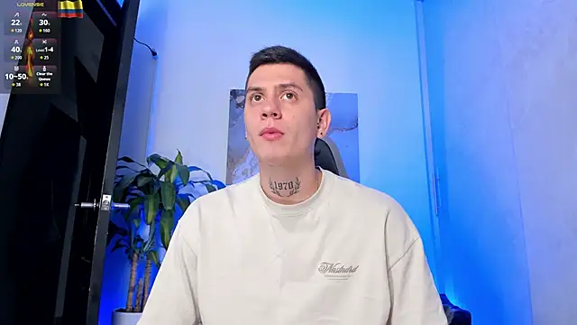 Snapshot of Yeiko_Romero_ chatting on February 16, 2026, 7:12 pm Yeiko Romero online show from February 16, 2026, 7:12 pm