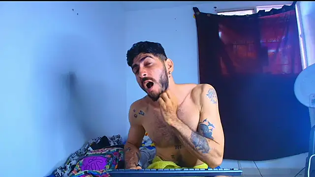 Thomass00 online show from February 24, 2026, 3:46 pm