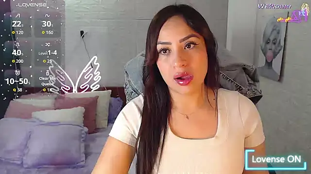 Snapshot of Paulina_627 chatting on April 28, 2026, 4:22 pm Paulina 627 online show from April 28, 2026, 4:22 pm