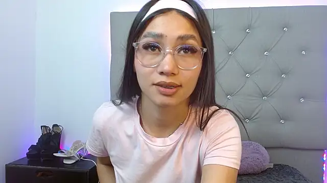 Snapshot of Fysste_ chatting on March 4, 2026, 4:42 am Fysste online show from March 4, 2026, 4:42 am