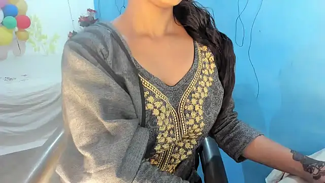 Snapshot of aarjulove chatting on February 9, 2026, 1:53 pm aarjulove online show from February 9, 2026, 1:53 pm