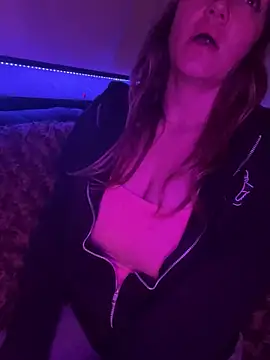 SummerV91 online show from February 10, 2026, 3:16 am