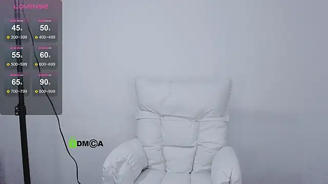 9ering-Er online show from September 25, 2025, 8:04 pm