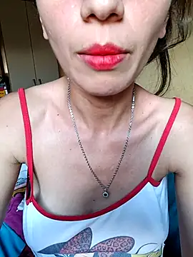 Nandasant09 online show from October 7, 2025, 6:42 pm