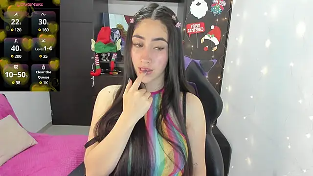Snapshot of Emilytafur chatting on December 4, 2024, 2:31 pm Emilytafur online show from December 4, 2024, 2:31 pm