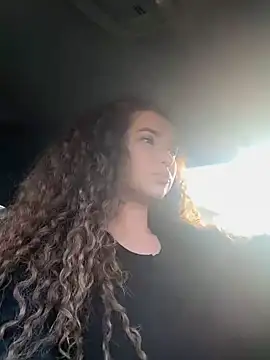 Snapshot of Denise_Garciia chatting on February 14, 2025, 12:36 pm Denise Garciia online show from February 14, 2025, 12:36 pm