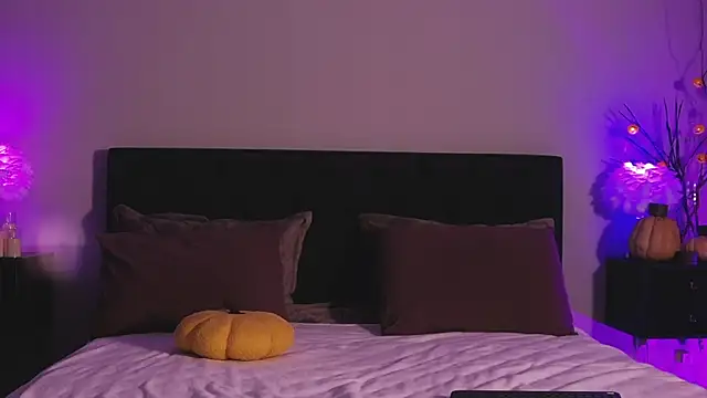 Snapshot of Denise_Garciia chatting on November 28, 2025, 1:33 pm Denise Garciia online show from November 28, 2025, 1:33 pm