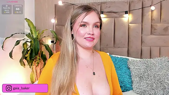 Snapshot of GaiaBaker chatting on February 13, 2025, 4:22 am GaiaBaker online show from February 13, 2025, 4:22 am