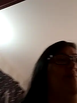 Snapshot of l1la_Rav3n chatting on March 5, 2025, 5:29 pm l1la Rav3n online show from March 5, 2025, 5:29 pm