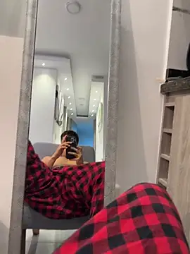 Logan smith1 online show from April 9, 2026, 5:31 am