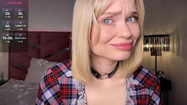 dollfromvenus online show from September 19, 2025, 4:11 pm