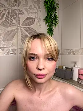 dollfromvenus online show from September 28, 2025, 11:23 pm