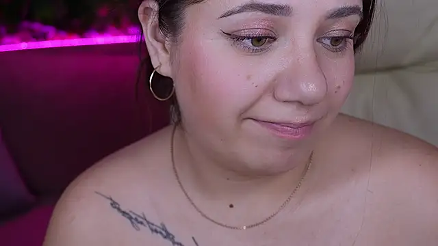 Snapshot of JulietDream chatting on March 3, 2025, 1:01 pm JulietDream online show from March 3, 2025, 1:01 pm