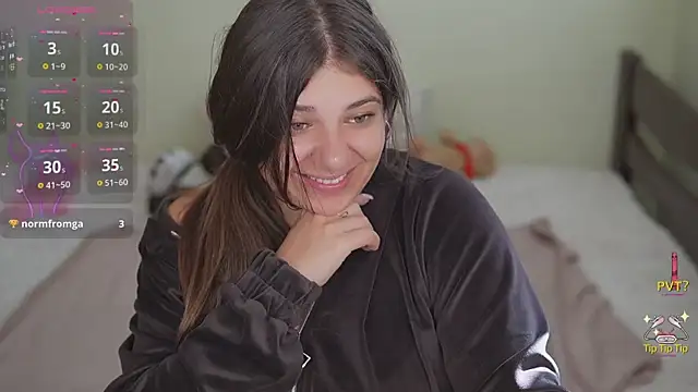 Snapshot of JulietDream chatting on September 25, 2025, 12:55 pm JulietDream online show from September 25, 2025, 12:55 pm