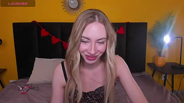 Diana Garrett online show from February 25, 2026, 9:09 am