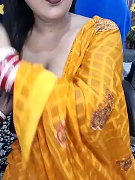 Cute-Raashii online show from May 6, 2026, 11:31 pm
