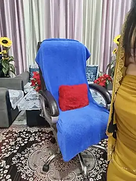 Cute-Raashii online show from July 23, 2026, 5:31 pm