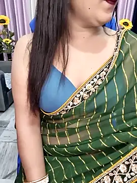 Cute-Raashii online show from February 2, 2026, 1:04 am