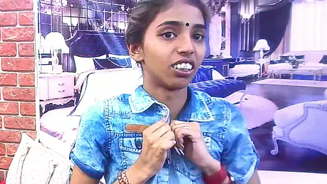 Snapshot of IndianSexySlender chatting on December 16, 2025, 5:22 am IndianSexySlender online show from December 16, 2025, 5:22 am