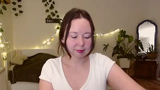 Snapshot of nextdoorbabygirl chatting on October 12, 2025, 7:15 pm nextdoorbabygirl online show from October 12, 2025, 7:15 pm