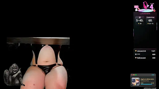 baileylevay online show from December 4, 2025, 2:43 am