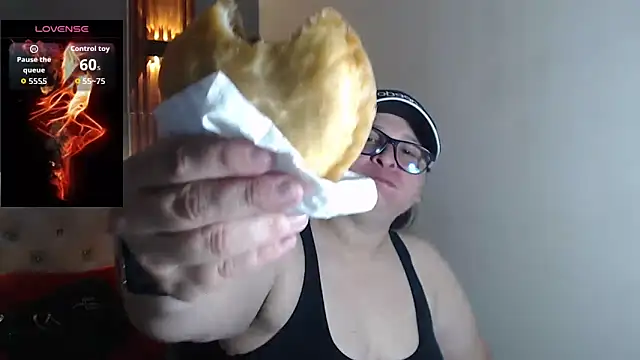 Snapshot of katty_femdom chatting on October 30, 2025, 12:47 pm katty femdom online show from October 30, 2025, 12:47 pm