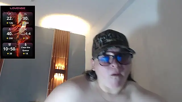 Snapshot of katty_femdom chatting on October 29, 2025, 12:59 pm katty femdom online show from October 29, 2025, 12:59 pm