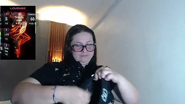 Snapshot of katty_femdom chatting on November 8, 2025, 12:52 pm katty femdom online show from November 8, 2025, 12:52 pm