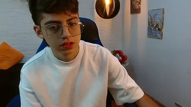 jhoellx online show from September 28, 2025, 12:34 pm