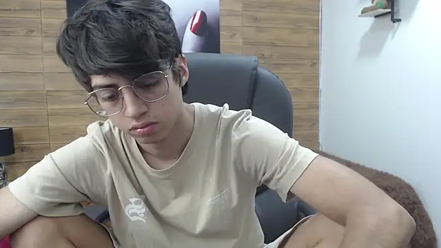 jhoellx online show from March 18, 2025, 1:23 pm