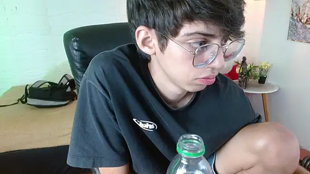 jhoellx online show from March 2, 2025, 3:41 pm