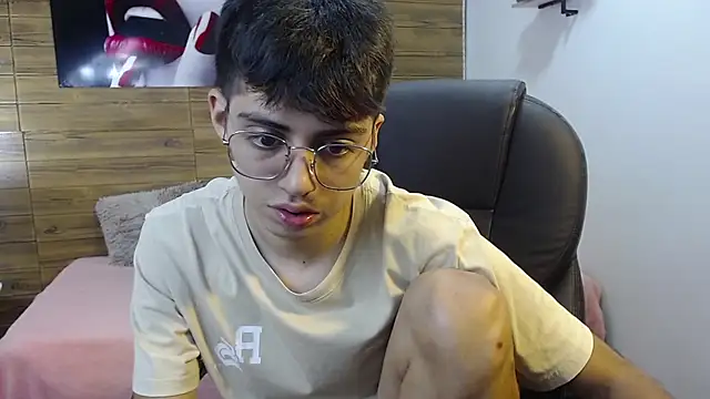 jhoellx online show from September 29, 2025, 7:41 pm