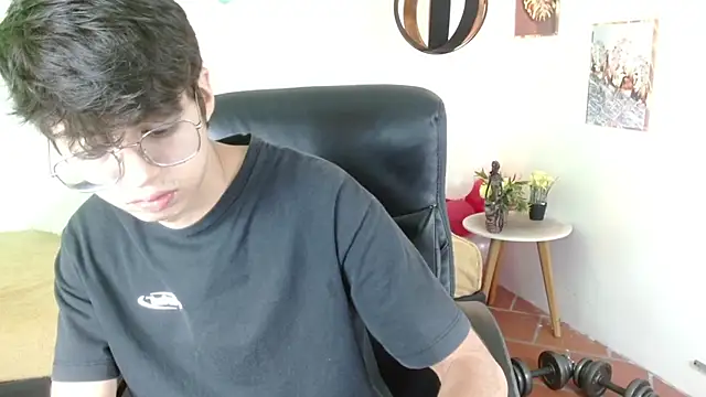 jhoellx online show from March 2, 2025, 12:36 pm