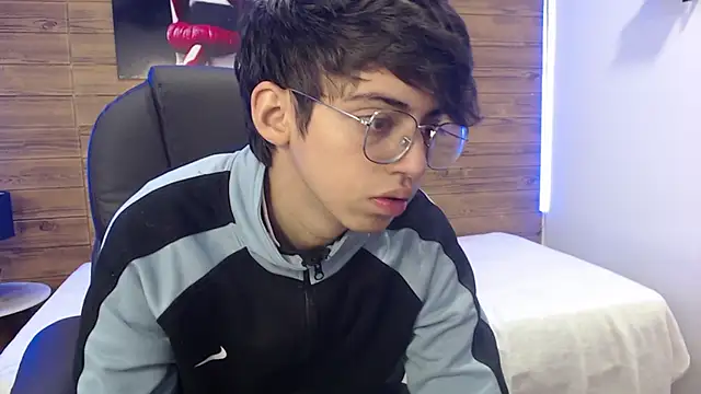 jhoellx online show from February 27, 2025, 12:56 pm