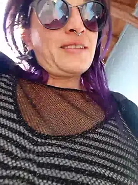 sophie banger online show from September 19, 2025, 8:13 pm