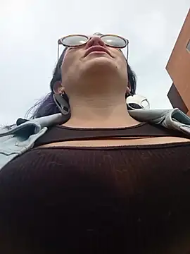 sophie banger online show from February 14, 2026, 7:25 pm