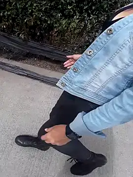 sophie banger online show from September 12, 2025, 7:35 pm