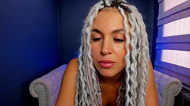 rock n roxy online show from March 11, 2025, 8:08 am