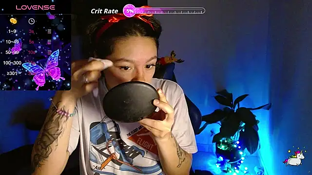 TRIXIE TANG28 online show from April 16, 2026, 1:06 am