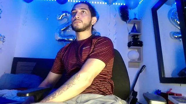 maxximus 100 online show from February 13, 2025, 6:41 am