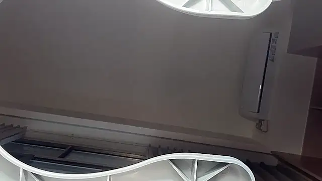 Krismil3 online show from March 30, 2026, 11:06 pm