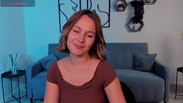 Snapshot of BritnieCute chatting on October 14, 2025, 4:57 am BritnieCute online show from October 14, 2025, 4:57 am