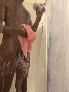 Snapshot of GrayCo24 chatting on November 3, 2025, 9:07 pm GrayCo24 online show from November 3, 2025, 9:07 pm