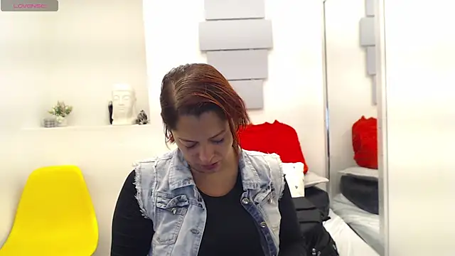 Snapshot of eva_twiss chatting on November 10, 2025, 12:10 pm eva twiss online show from November 10, 2025, 12:10 pm