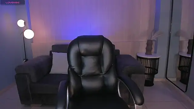 Snapshot of ChloePreston_ chatting on March 1, 2026, 10:48 am ChloePreston online show from March 1, 2026, 10:48 am