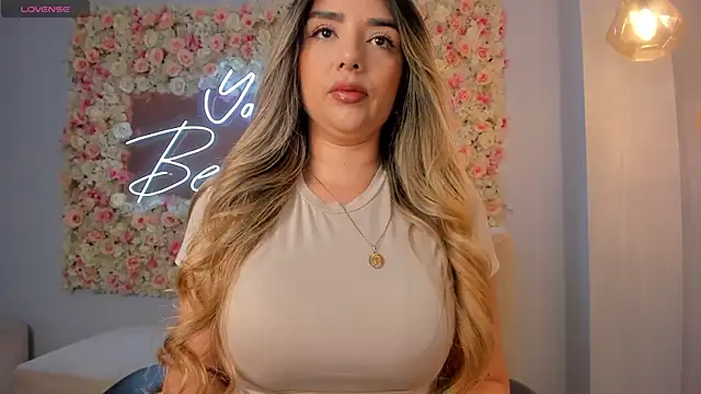 Snapshot of ChloePreston_ chatting on January 17, 2026, 10:52 am ChloePreston online show from January 17, 2026, 10:52 am